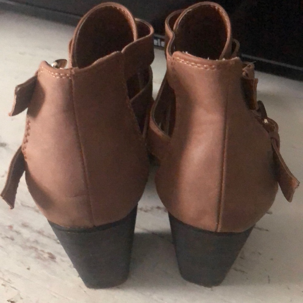 Brown ankle booties - Picture 4 of 4